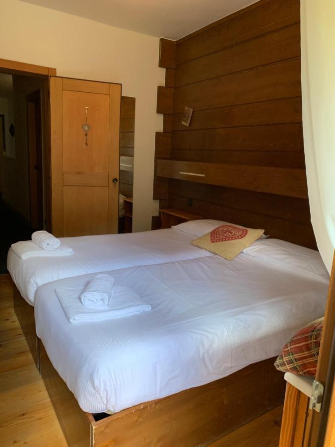 Hotel Capriolo Madesimo Exteriör bild